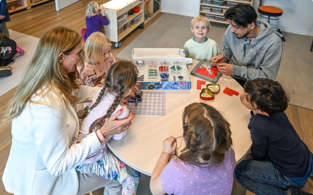 So lernen Kinder in der Kita Bullerbü